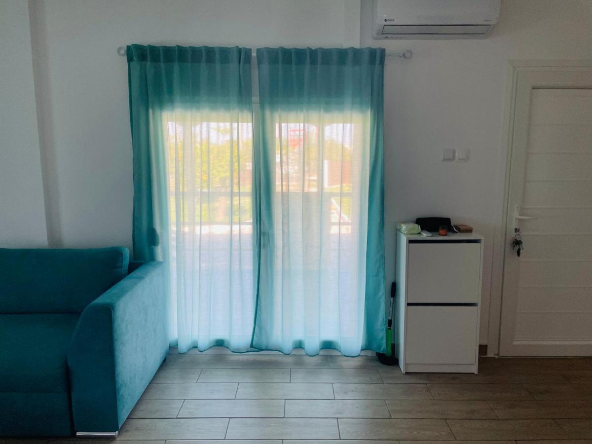 Villa ,,Sea Breeze,, - Home By The Sea Néa Ankhíalos 외부 사진